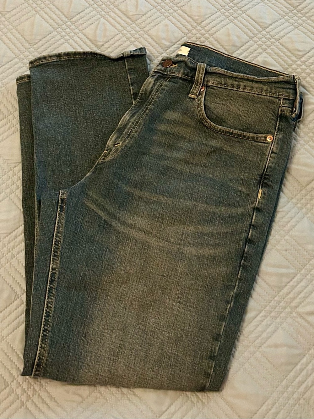 Signature by Levi Strauss Men’s Athletic Jeans, Size 36x30, EUC